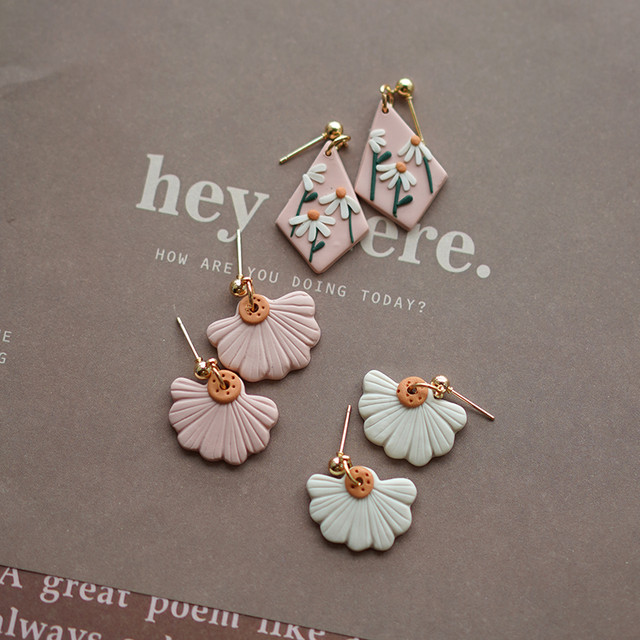 Handmade Cute Delicate Flower Daisy Pattern Pink Pale Colors Polymer Clay  Earring Dangle Sets Women Jewelry